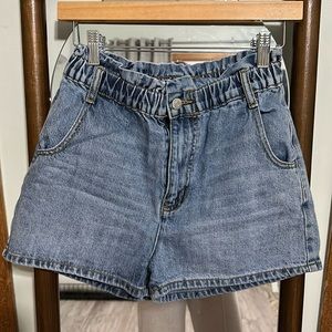 Urban Outfitters BDG Pull On Mom Shorts.